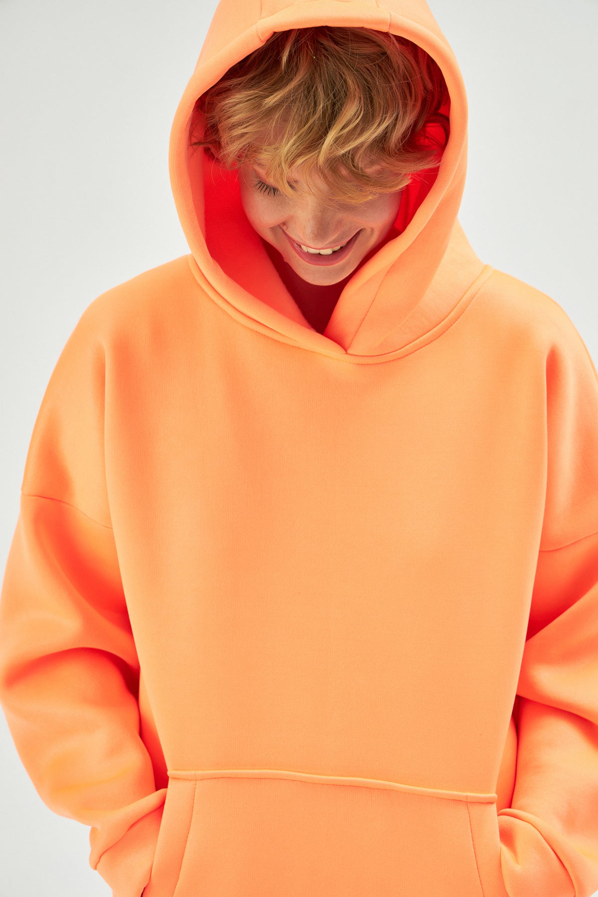 MUNI MUNI - Oversize Neon Hoodie - orange