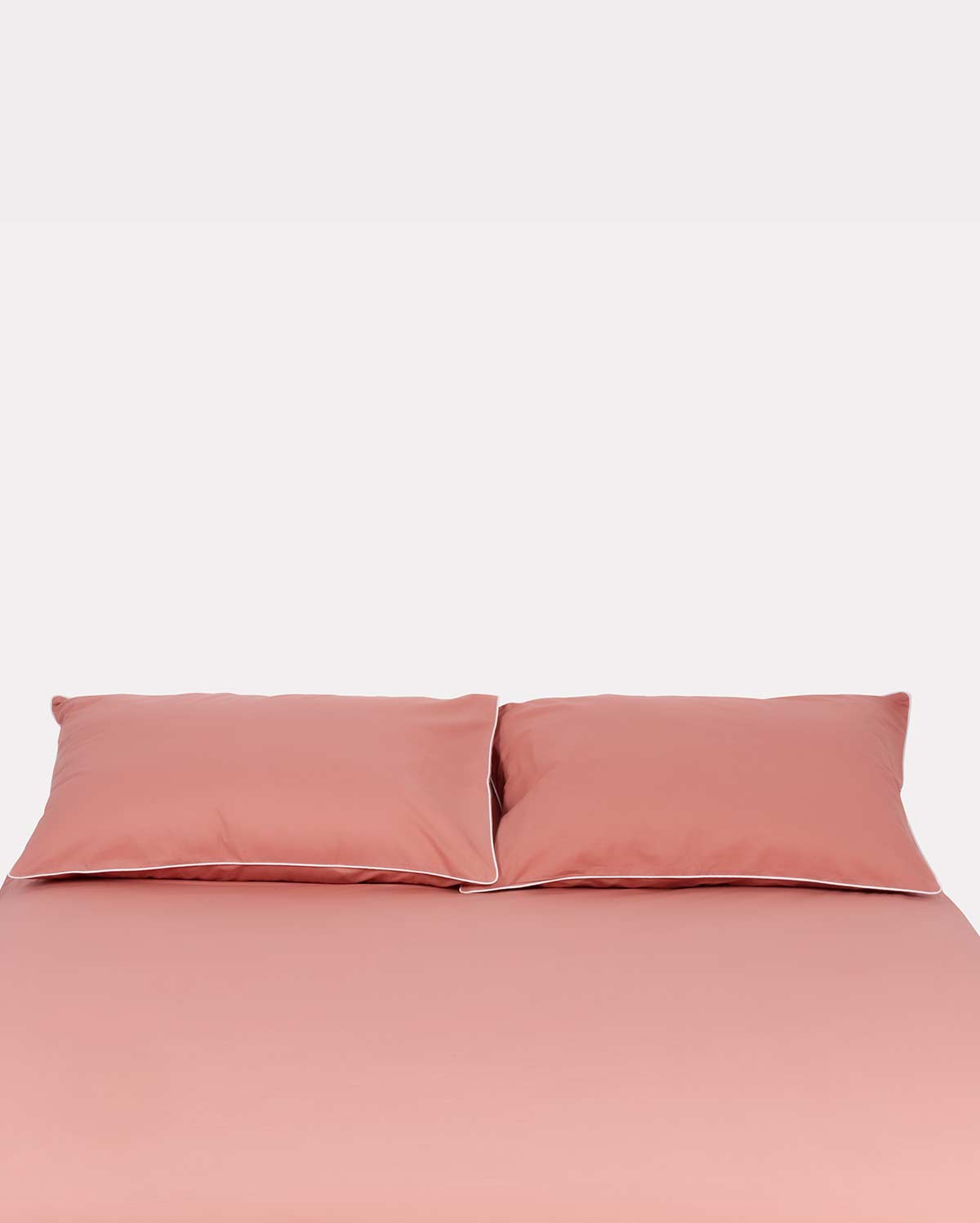 Classic Percale - Fitted Sheet Set- Peach with White Piped Edge