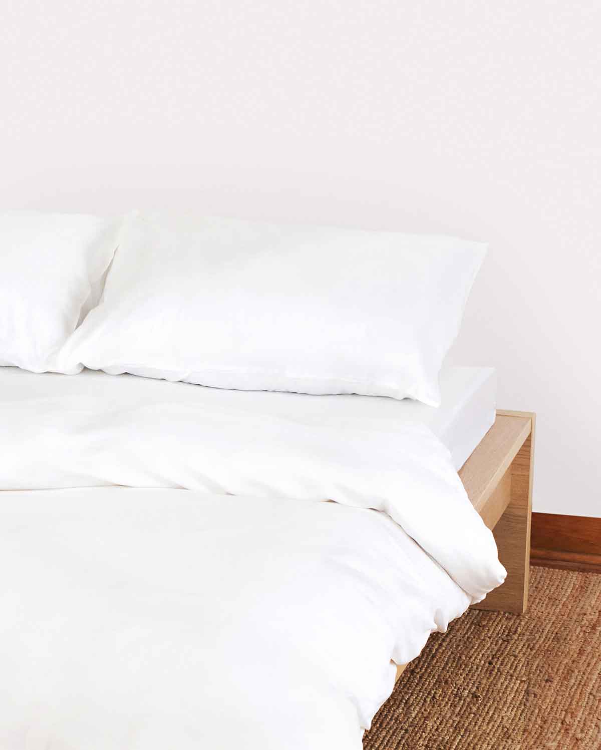 Lavish Sateen - Core Bedding Set - White