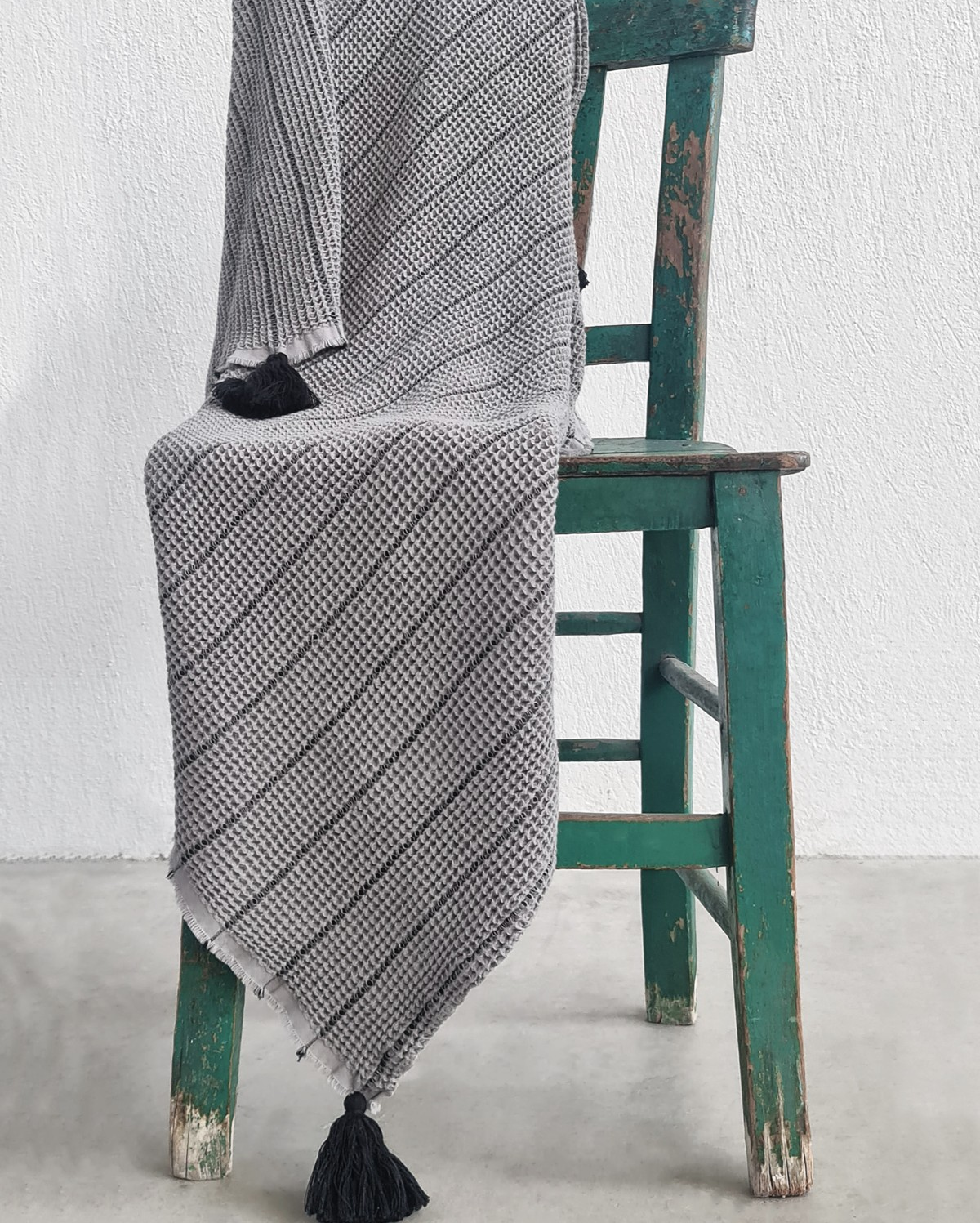 Buhur Cotton Throw - Grey & Black