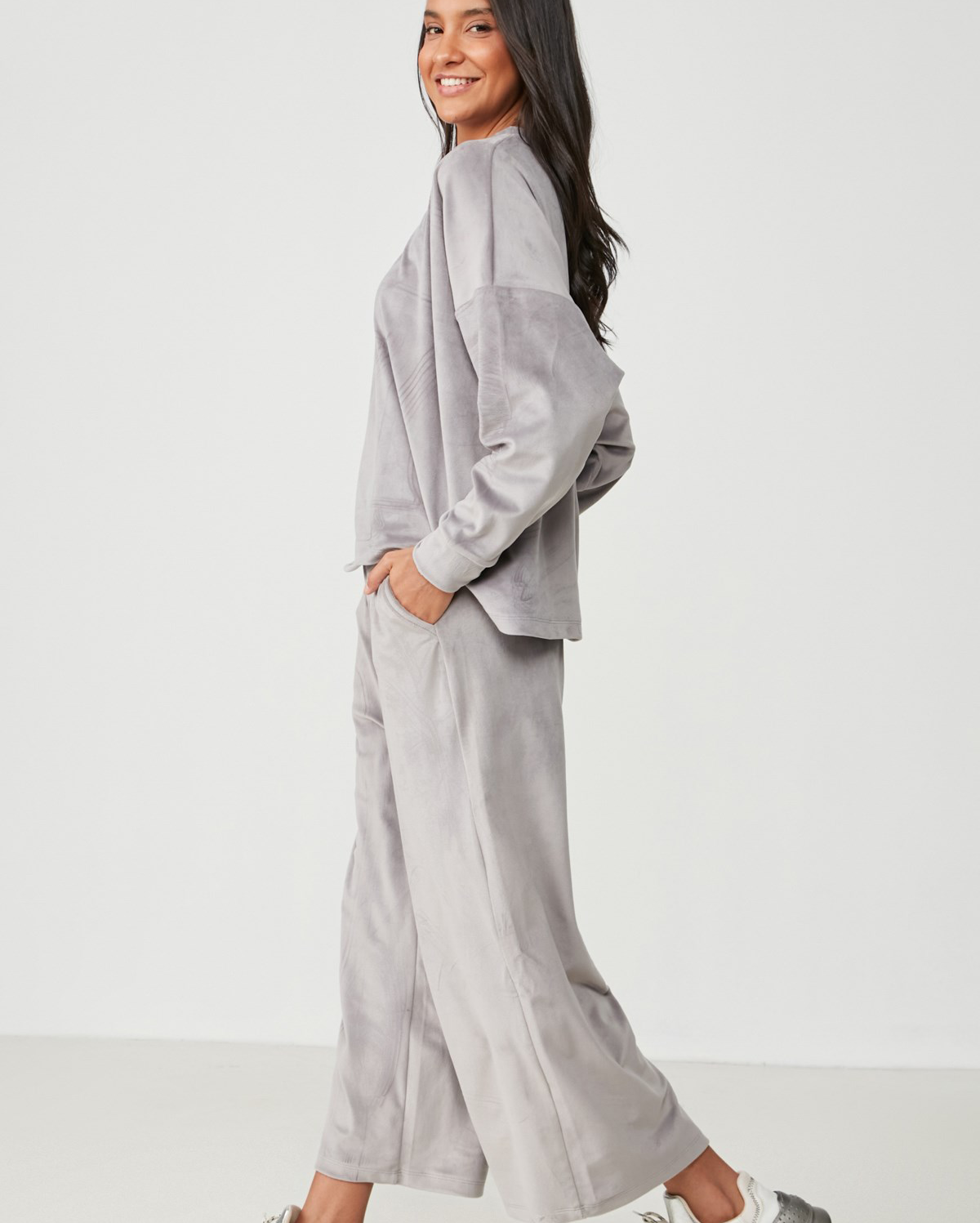 Long Sleeve Velvet Pyjama Set - Grey