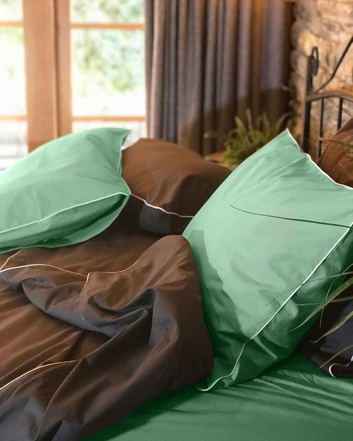 Classic Percale Pillowcase 2pcs- Jade Green with White Pipe Edge